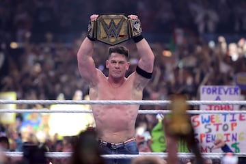 John Cena super a Ric Flair al ganar ms ttulos que nadie en toda la historia de la WWE, tras derrotar a Cody Rhodes por el Campeonato Indiscutido.

Hace unos das, Cena anunci que se retirara a finales de 2025, lo que significa que esta habra sido su ltima aparicin como luchador en un WrestleMania.