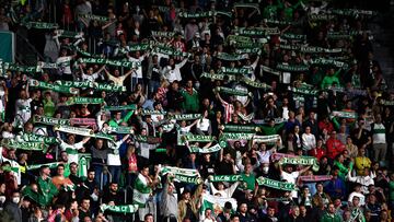 Soccer Football - LaLiga - Elche v Atletico Madrid - Estadio Manuel Martinez Valero, Elche, Spain - May 11, 2022 General view of Elche fans REUTERS/Pablo Morano