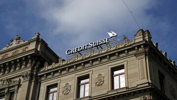 The logo of Swiss bank Credit Suisse is seen at its headquarters in Zurich, Switzerland October 4, 2022. REUTERS/Arnd Wiegmann