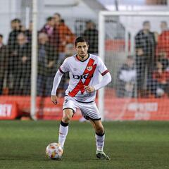 Comesaña cumple 200 partidos y se le acumulan los pretendientes