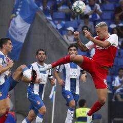 Diego Carlos y Lucas Ocampos apuntan al duelo de Granada