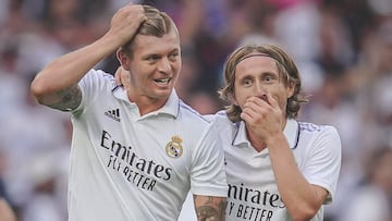 Kroos y Modric celebran un gol en un partido con el Real Madrid.