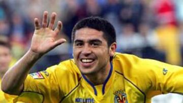<b>FUTURO INCIERTO. </B>Pese su gran temporada, no parece probable el regreso de Riquelme al Barcelona.
