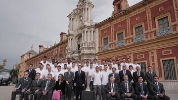 El Sevilla ofrece la Europa League a Andalucía.