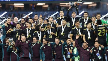 Los jugadores de México celebran la consecución de la Concacaf Nations League 2025, frente a Panamá.