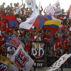 La afición del DIM respalda a su equipo con este banderazo