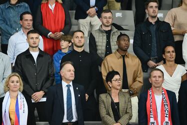 Lukebakio guía a Bélgica a la Eurocopa