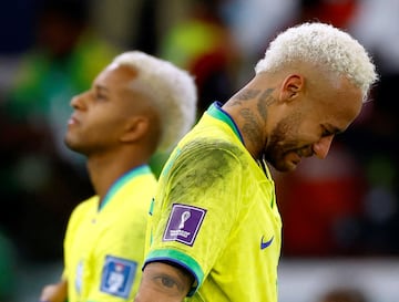 El delantero brasileño del Paris Saint-Germain, Neymar Júnior, no pudo contener las lágrimas tras la eliminación de la selección brasileña del Mundial de Catar 2022 al caer frente a Croacia en la tanda de penaltis.