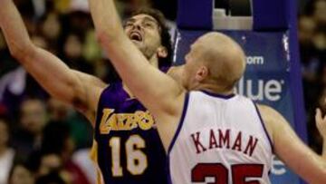 <b>OTRO DOBLE-DOBLE. </b>Los Lakers perdieron con los Clippers, pero Gasol firmó 18 puntos y 17 rebotes.