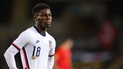 El extremo de Valencia CF pas&oacute; a la historia de la Selecci&oacute;n de Estados Unidos al convertirse en el primer jugador menos de 18 a&ntilde;os en jugar m&aacute;s de un partido como titular con USMNT