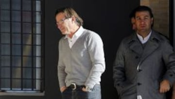 El Granada FC ha hecho hoy oficial la destitución del ya ex técnico Antonio Anquela que se despedía hoy de la plantilla.