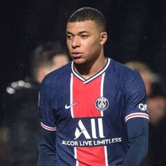 Al PSG se le complica Mbappé