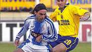 EMPATADOS. Espanyol y Villarreal lucharon hasta el final.