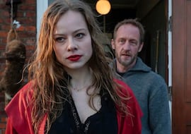 Este oscuro thriller de Amazon sobre la desaparición de una niña es perfecto para el fin de semana