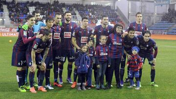 Eibar team photo prior to their win against Levante