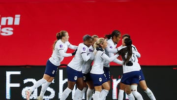 Francia celebra su victoria ante Noruega.