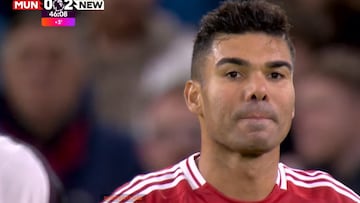 Casemiro falla una ocasión cantada y lo que hace después habla del estado de paranoia total del United
