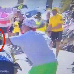 Un fan saltó directo a por Froome en el Alpe d´Huez y le empujó