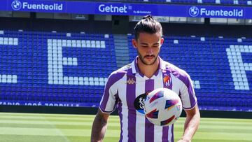 Valladolid. 23/8/2023. Presentación de Gustavo Henrique como futbolistas blanquivioletas. Photogenic/Miguel Ángel Santos