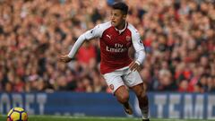 Ex delantero inglés critica al Arsenal por situación de Alexis