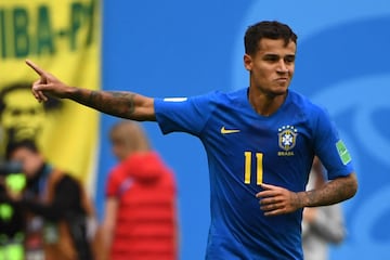 Brasil 1-0 Costa Rica | Centro de Marcelo, cabezazo de Firmino, la tocó Gabriel Jesús y Coutinho metió el primero de Brasil.