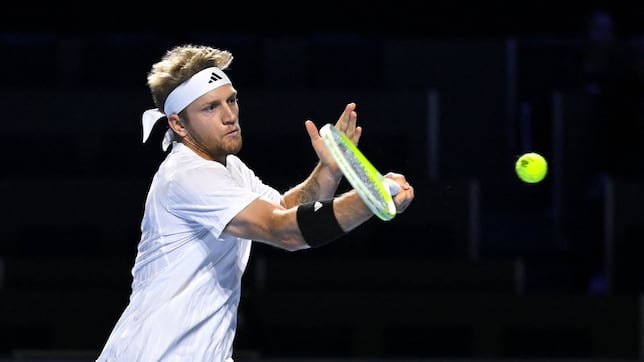 España sigue a Federer: Davidovich se suma a Munar en semifinales