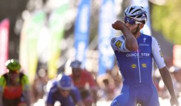 Fernando Gaviria demuestra su categoría como sprinter en la Tirreno Adriático