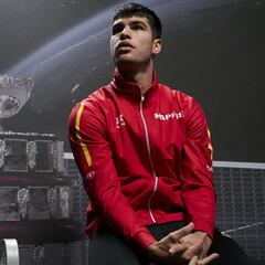 Carlos Alcaraz anima a España desde casa y sin síntomas