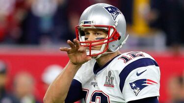 HOUSTON, TX - FEBRUARY 05: Tom Brady #12 of the New England Patriots gestures late in the game against the Atlanta Falcons during Super Bowl 51 at NRG Stadium on February 5, 2017 in Houston, Texas. Kevin C. Cox/Getty Images/AFP
== FOR NEWSPAPERS, INTERNET, TELCOS & TELEVISION USE ONLY ==