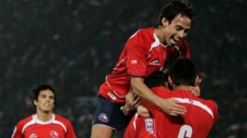 10-06-2009: En las clasificatorias para el mundial de Sudáfrica 2010, la Roja venció por 4-0 a Bolivia.