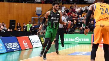 Shawn Dawson jugando con el Joventut
El alero del Joventut Shawn Dawson deberá operarse la rodilla y se pierde la temporada
04/02/2019