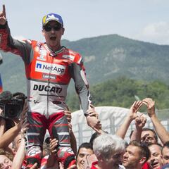 Ducati hará todo lo posible para que Lorenzo luche por el Mundial