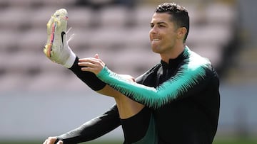 Cristiano entrenando con Portugal.