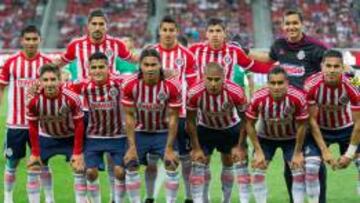El equipo de Chivas que gan&oacute; a Pumas 4-0 en la Jornada 12 del Clausura 2016.