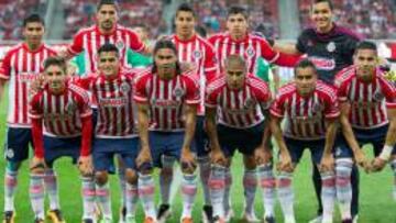 El equipo de Chivas que ganó a Pumas 4-0 en la Jornada 12 del Clausura 2016.