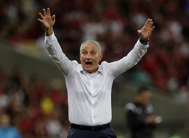 Tite responde a AS: “Con la calidad técnica que tiene Pulgar, uno puede...”