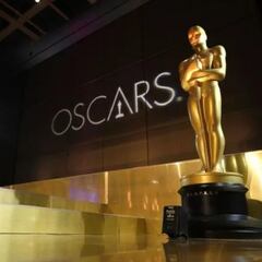 Is the “Lucky Oscars Dress” just a myth?