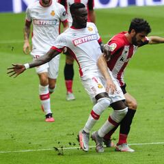 Lago Junior, protagonista de seis penaltis, tres a favor y tres en contra