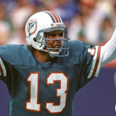 Dan Marino: “Si jugara ahora en la NFL lanzaría para 6,000 yardas”