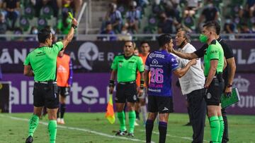 El “Jefe” Boy considera que fue confuso el arbitraje de esta noche en el ‘Kraken’, en la derrota de su equipo 2-1 ante Rayados.