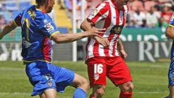 <b>OBJETIVO. </b>Fran Mérida durante un partido ante el Levante la pasada temporada, en el Ciutat.