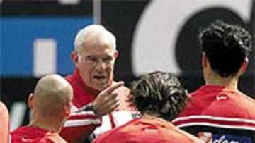 <B>MONO DE TRABAJO</B>. Luis ha sido claro en su discurso a su gente. Hay que luchar a muerte y olvidarse de las vivencias que atraviesa Gil.