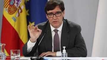 MADRID, 09/10/2020.- El ministro de Sanidad, Salvador Illa, ofrece una rueda de prensa posterior al Consejo de Ministros Extraordinario celebrado, este viernes. El Consejo de Ministros se ha reunido de forma extraordinaria para aprobar el estado de alarma en Madrid. EFE/Rodrigo Jiménez