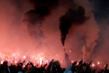 Aficionados del Corinthians esperan el inicio de la Copa Libertadores ante el Nacional.