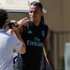 Zidane confirma que Danilo se marcha del Real Madrid