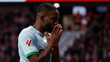Bakambu, ante el Atlético.