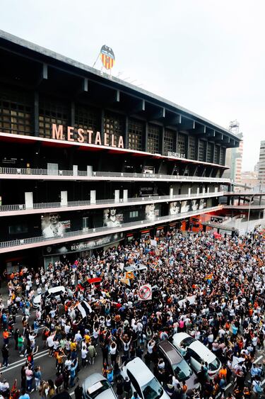 Valencia se rebela contra Lim