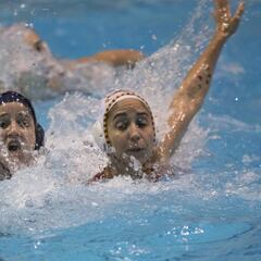España golea a Israel en un ambiente gélido en Sant Cugat