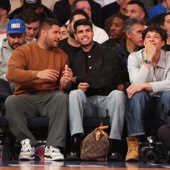 Carlos Alcaraz at the NBA Cup: but which team does the tennis superstar support?