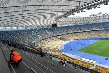 El Olímpico de Kiev se empieza a preparar para la final de la Champions